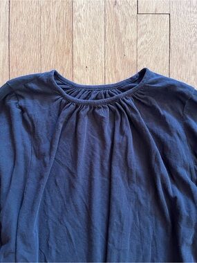 Everlane cropped cotton top in washed Black — Size M